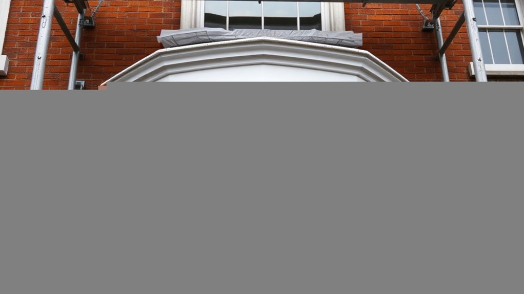 Bay Windows Hackney